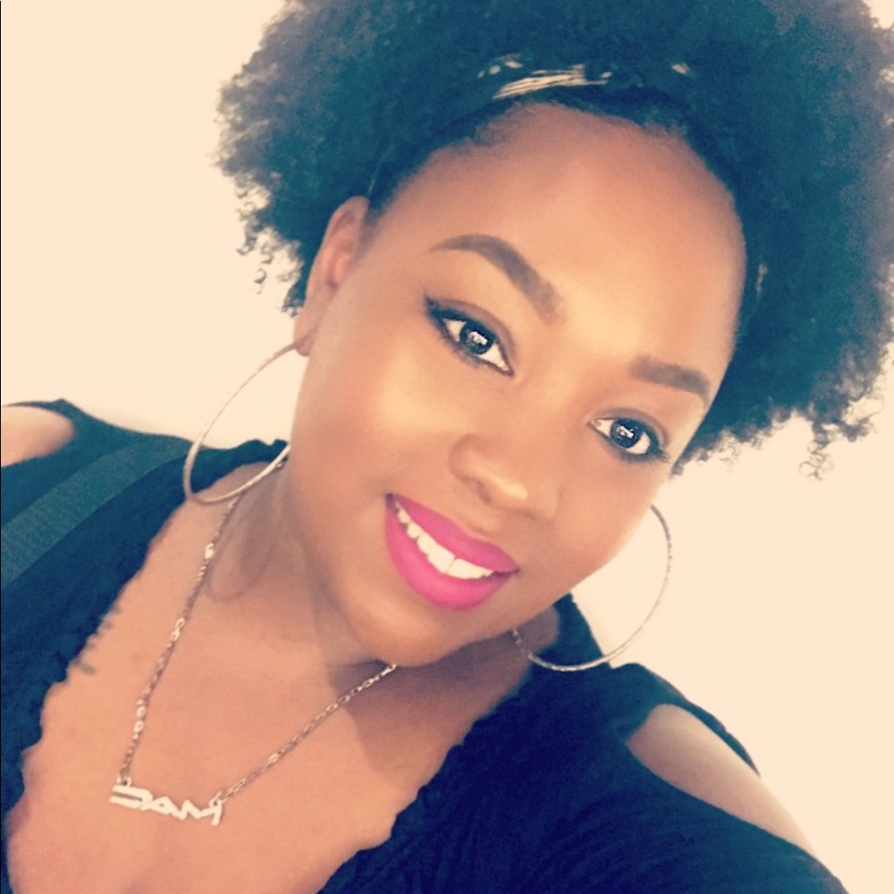 Meet your Posher, Tashona